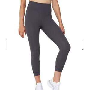 NWT*Top and Bottom* Women’s activewear 2 piece set Size Small
